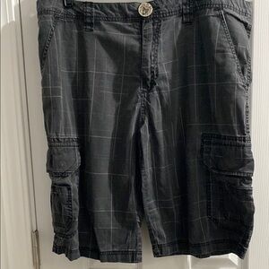 Carbon Black Cargo Shorts with Classic Style